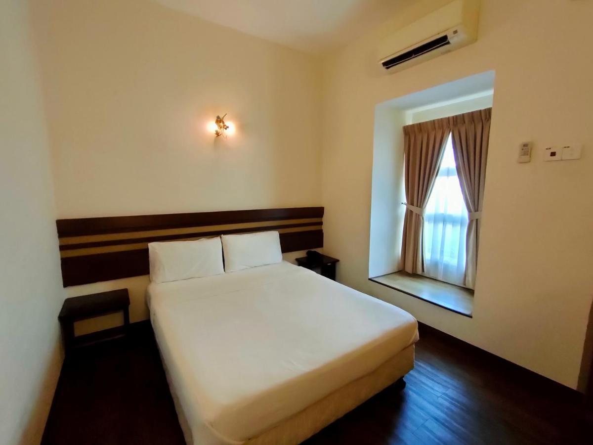 Cozzy Motel Malacca Extérieur photo