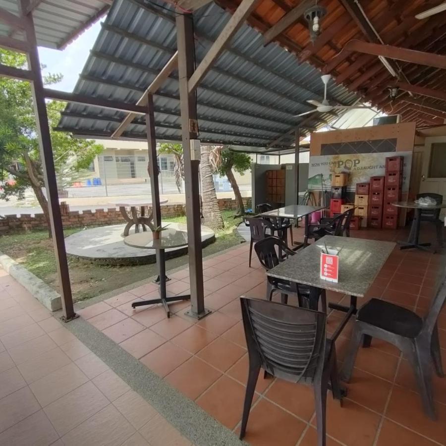 Cozzy Motel Malacca Extérieur photo