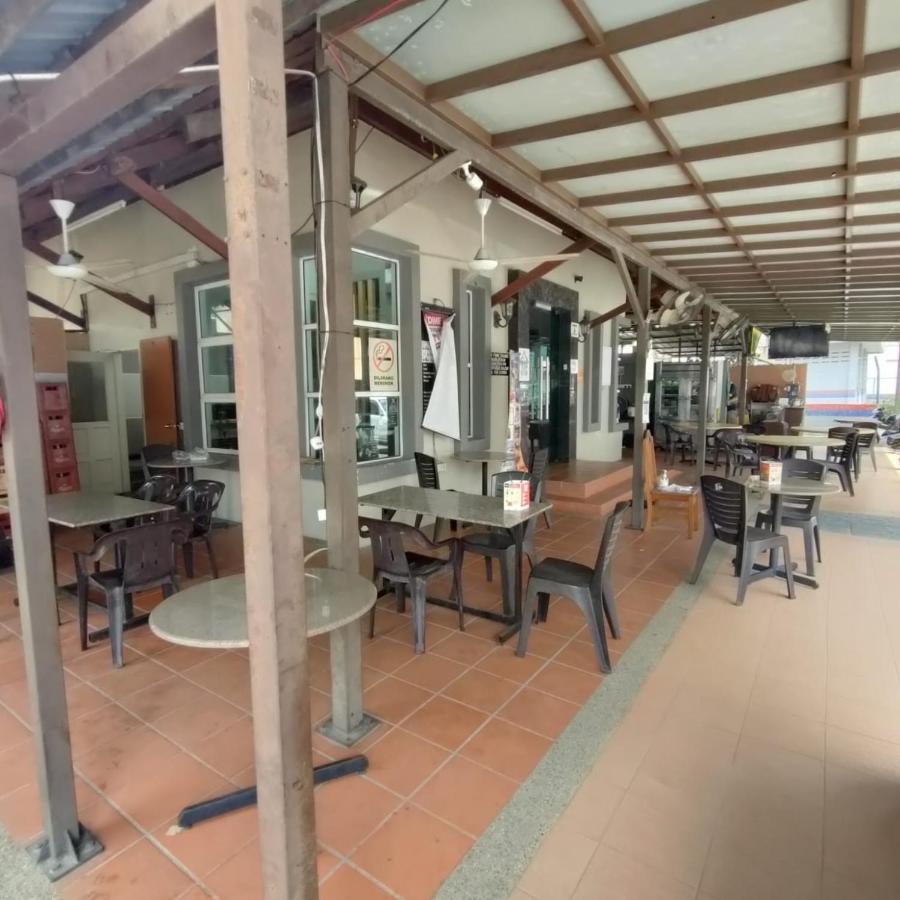 Cozzy Motel Malacca Extérieur photo